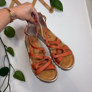 THE FLEXX Orange Strappy Sandals